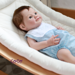 Leni de Elisa Marx Chocolate Ojos grises