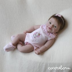 Anuk Light brown-haired and green-eyed